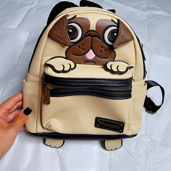 Backpack - Picture 5 of 6